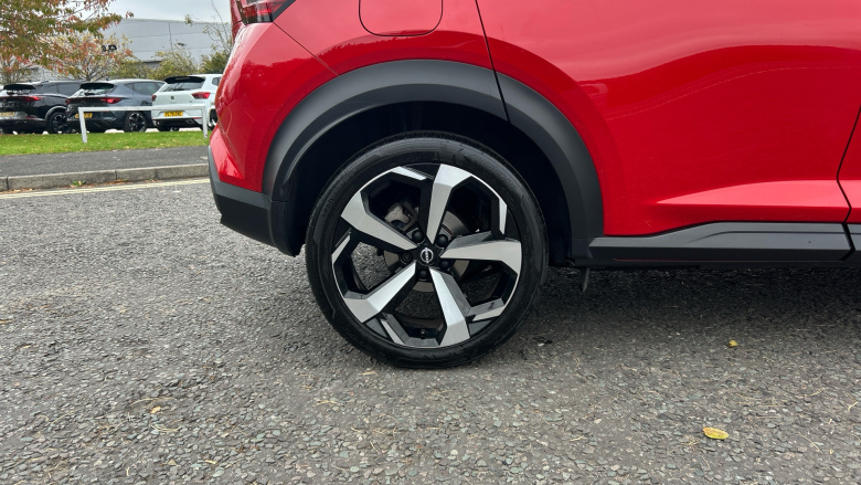 Nissan Juke 1.0 DiG-T 114 Tekna 5dr DCT Petrol Hatchback